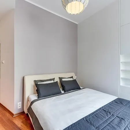 White 76. Srodmiescie Gdynia