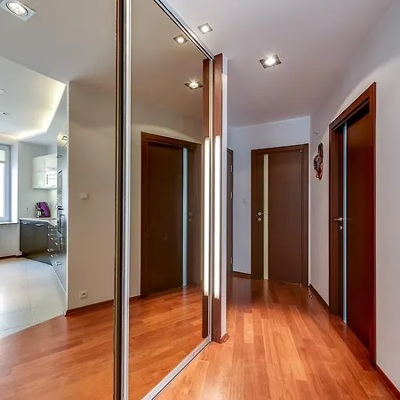 Apartment White 76. Srodmiescie