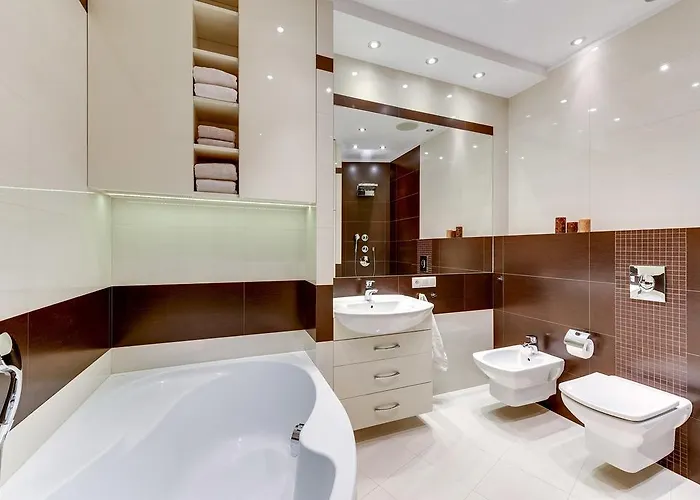 White 76. Srodmiescie * Гдыня