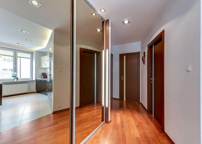 Апартаменты White 76. Srodmiescie